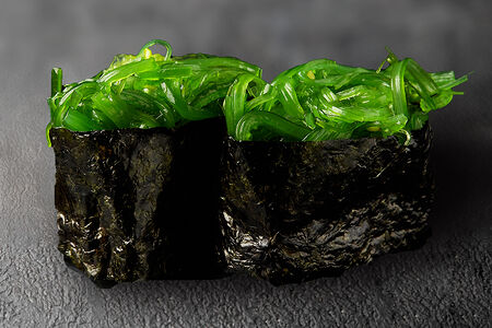 Суши с чукой, 2шт