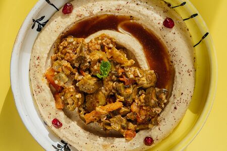 Хумус Бамия