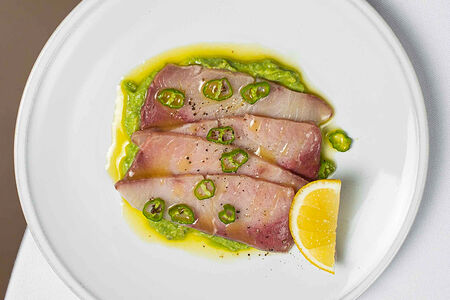 Хамачи авокадо