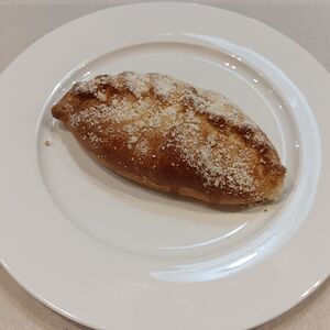 Пирожок ягодный