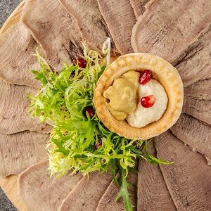 Говяжий язык с горчицей и хреном