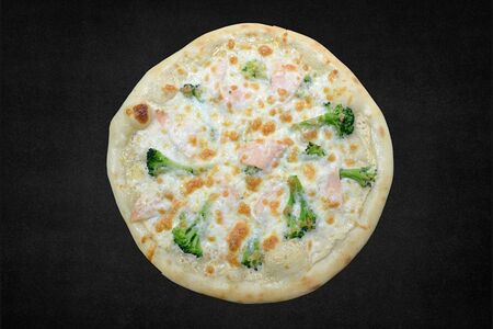 Пицца с лососем