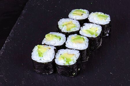 Мини роллы с авокадо