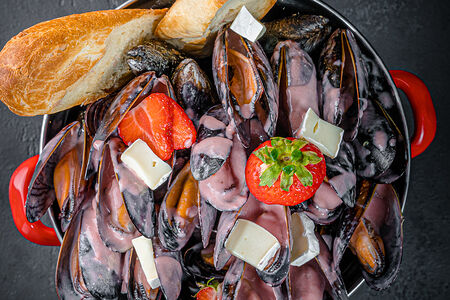 Мидии Клубника-бри