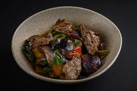 Гриль салат с бараниной