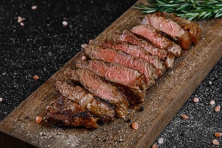 Стриплойн стейк