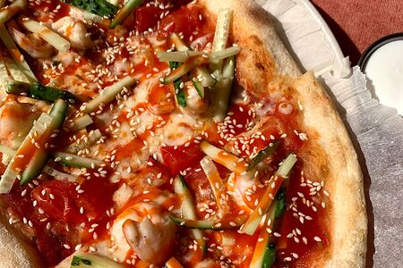 Мини-пицца с креветками