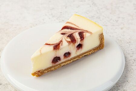Чизкейк с вишней