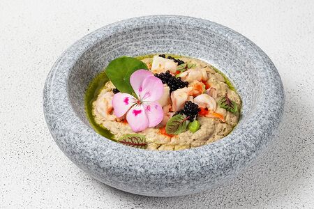 Закуска из текстурированных печеных баклажанов с морепродуктами