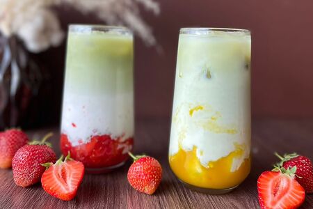 Айс матча с клубникой