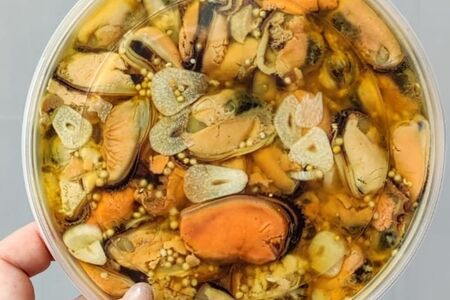 Мидии в пряном соусе