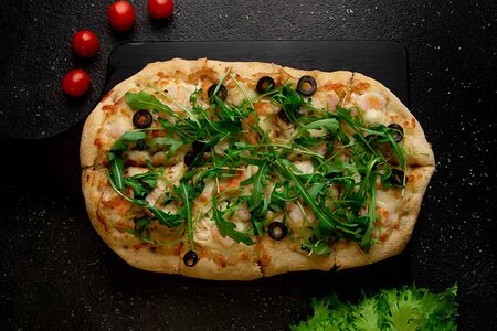 Римская пицца с креветками