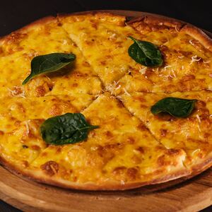 Пицца семь сыров