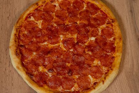 Пицца двойная Пепперони