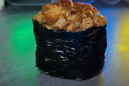 Запеченный гункан с курицей