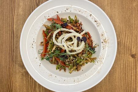 Острый со свининой