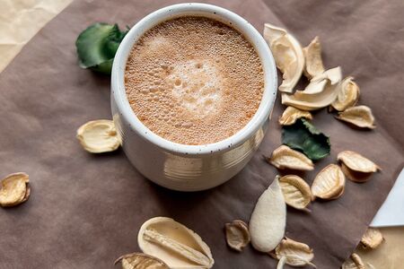 Пряный чай-латте