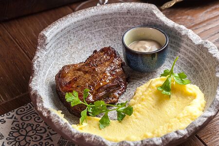 Стейк из говяжьей вырезки