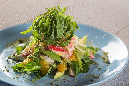 Салат со снежным крабом