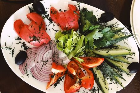 Ассорти свежих овощей