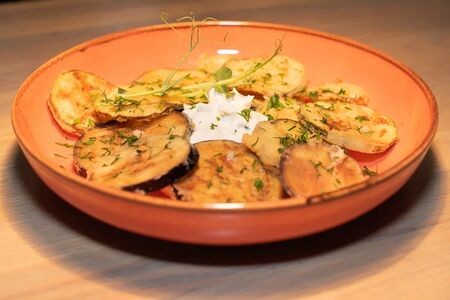 Баклажаны и цукини в кляре по-гречески