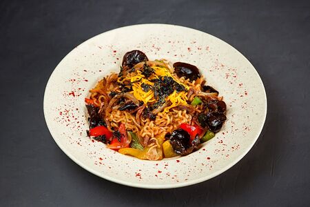 Рамен жареный