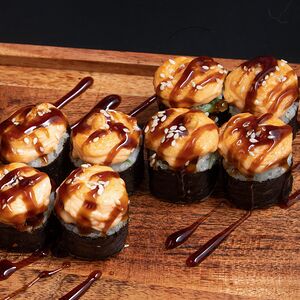 Запеченный с чукой и тунцом