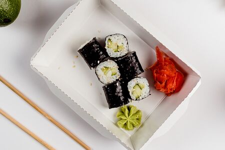 Лайт ролл с огурчиком