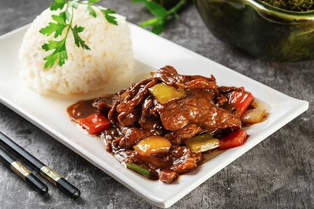 Говядина в устричном соусе