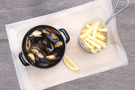 Мидии в сливочном соусе