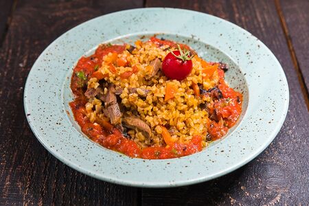 Ризотто из булгура, с телячьим языком и овощами