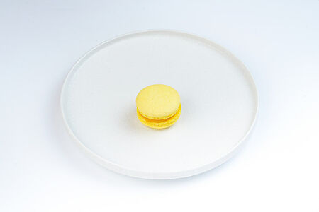 Макарон манго-маракуйя