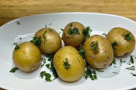 Картофель на мангале