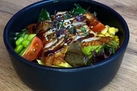 Поке с угрем под соусами унаги и понзу