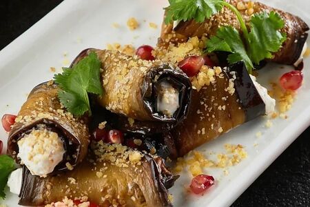 Рулетики из баклажанов