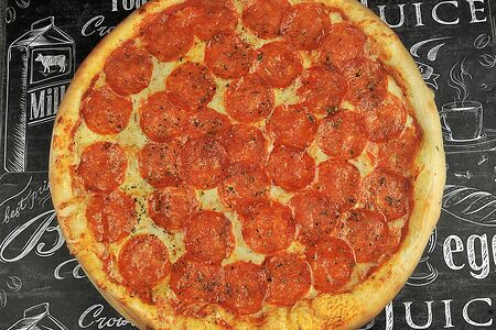 Пицца пеперони