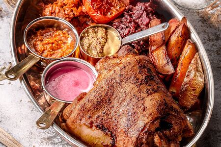 Свиная рулька из печи