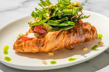 Круассан Капрезе