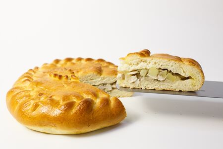 Пирог с курицей и картофелем