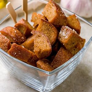 Гренки чесночные