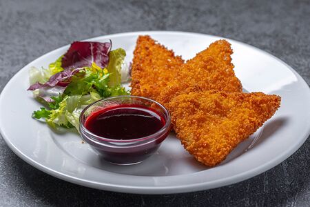 Жареный сыр сулугуни