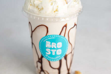 Молочный коктейль Сникерс