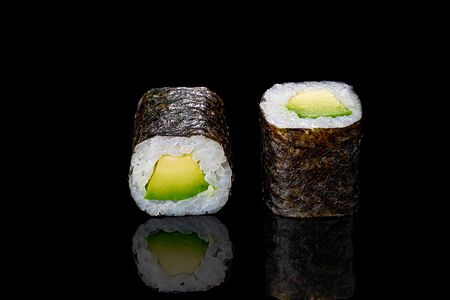 Маки с авокадо