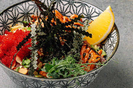 Донбури с лососем