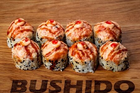 Ролл Острый с лососем