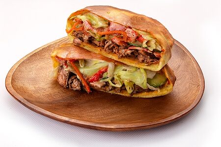 Пита с томленой бараниной