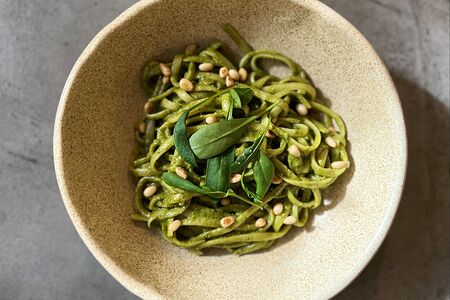 Паста с соусом песто