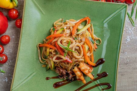 Лапша Удон с креветками