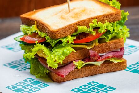 Сендвич с говядиной