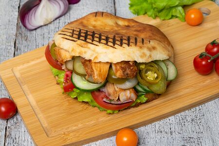 Шаурма в лепешке